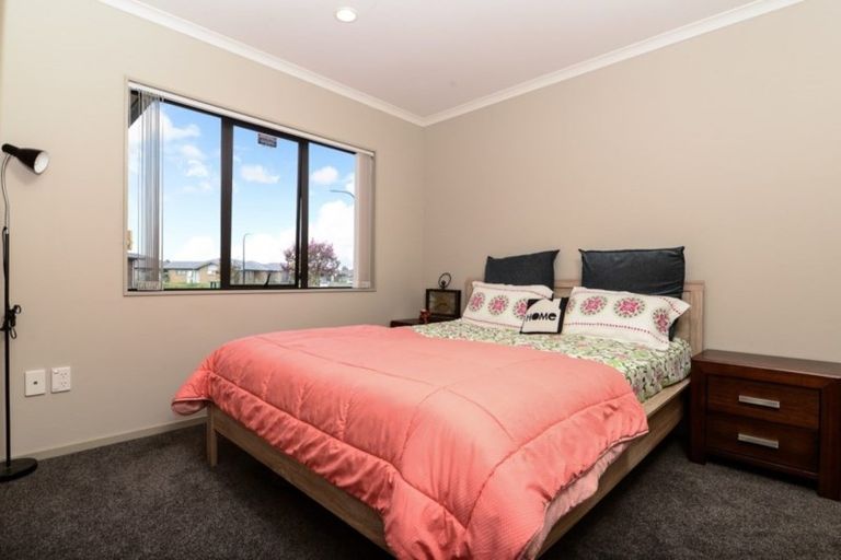 Photo of property in 13 Shrule Place, Huntington, Hamilton, 3210