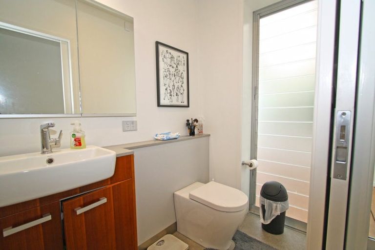 Photo of property in 4/6 Belt Road, Moturoa, New Plymouth, 4310