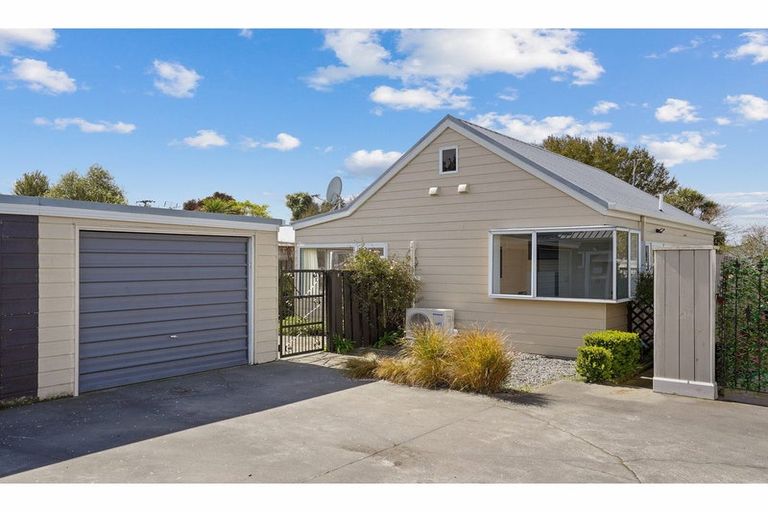 Photo of property in 66b Main North Road, Woodend, 7610