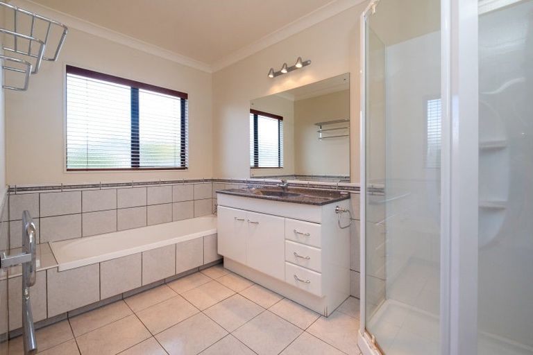 Photo of property in 1 Hanna Place, Havelock North, 4130