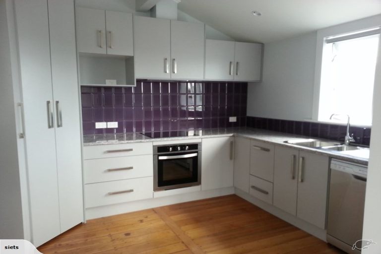 Photo of property in 26 Archibald Road, Kelston, Auckland, 0602