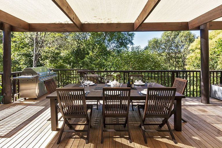 Photo of property in 21 Tanglewood Place, Cockle Bay, Auckland, 2014