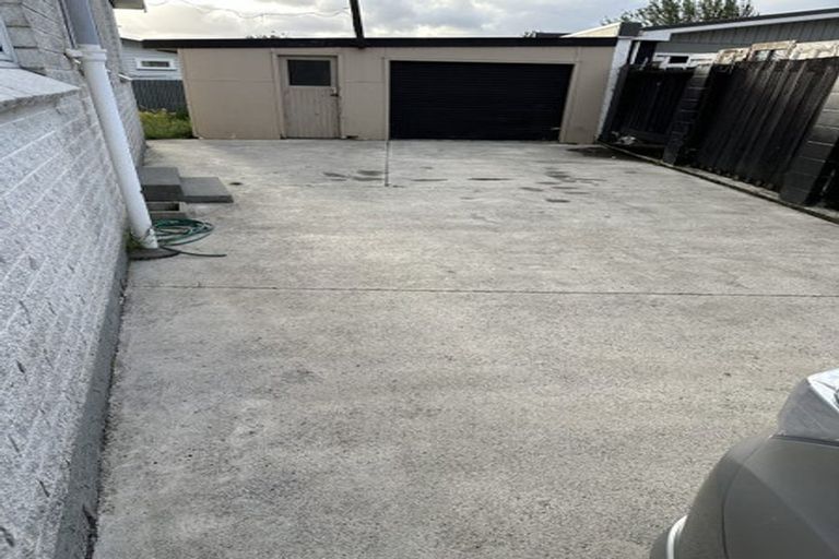 Photo of property in 10 Ponderosa Grove, Maoribank, Upper Hutt, 5018