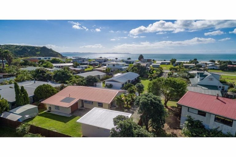 Photo of property in 42 Adamson Road, Taipa, 0420