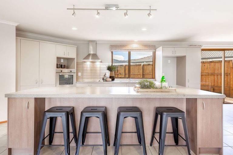 Photo of property in 12 Tarrango Way, Rototuna, Hamilton, 3210