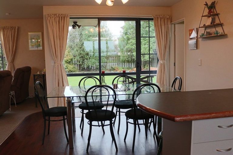 Photo of property in 11 Pitman Place, Waimate, 7924