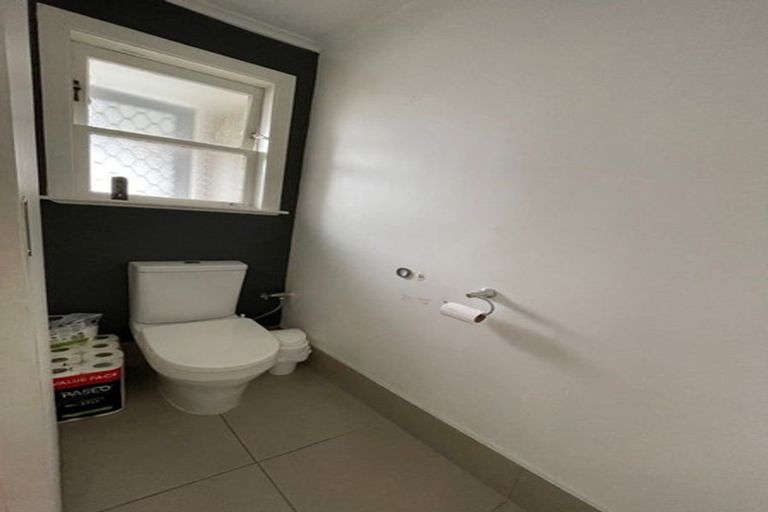 Photo of property in 1/10 Walter Street, Hauraki, Auckland, 0622