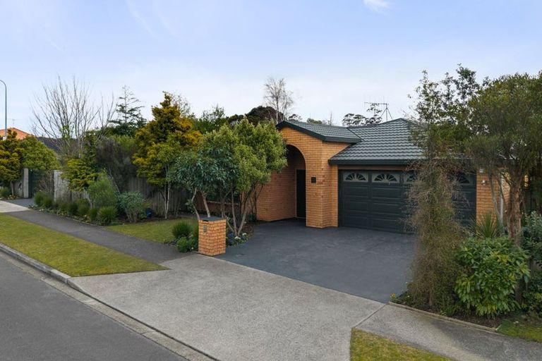 Photo of property in 11 Harry Shaw Way, Raumati South, Paraparaumu, 5032