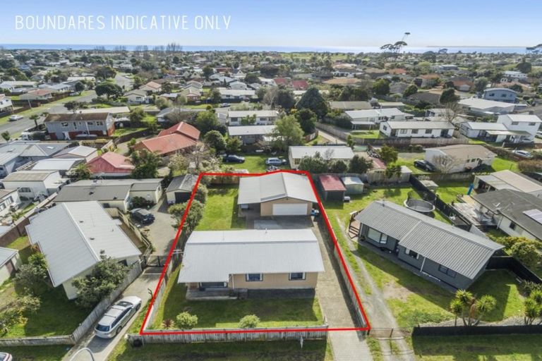 Photo of property in 215 Gravatt Road, Papamoa Beach, Papamoa, 3118
