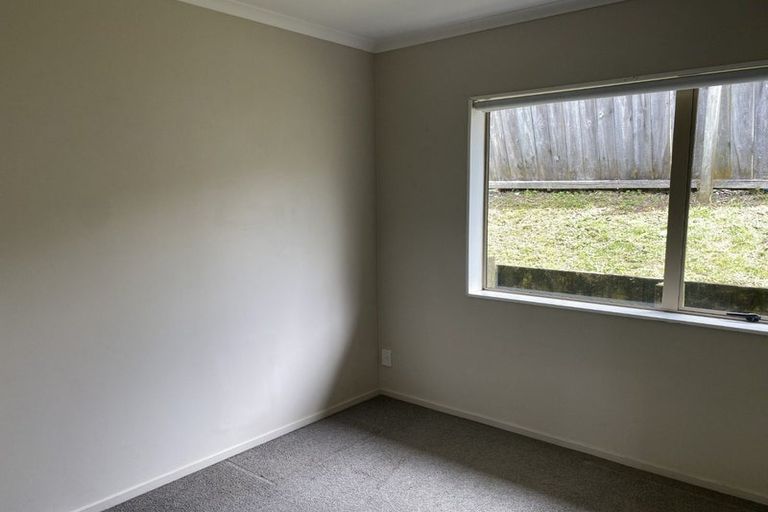 Photo of property in 16 Exotic Place, Massey, Auckland, 0614