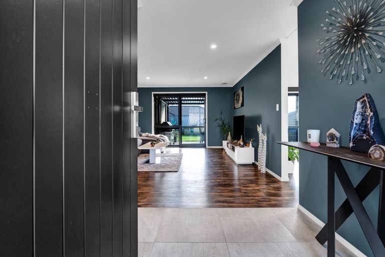 Photo of property in 6 The Terrace, Bell Block, New Plymouth, 4312