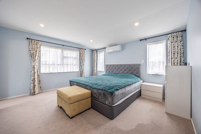 Photo of property in 26 Windlass Street, Long Bay, Auckland, 0630