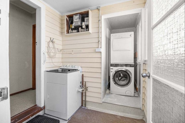 Photo of property in 99 Clawton Street, Westown, New Plymouth, 4310