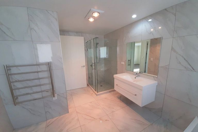 Photo of property in 12 Butler Stoney Crescent, Silverdale, 0932