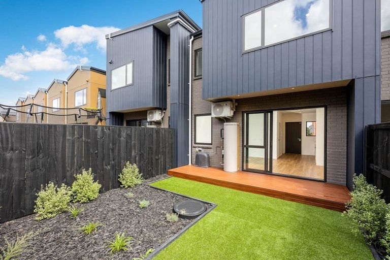 Photo of property in 16 Rana Road, Flat Bush, Auckland, 2019