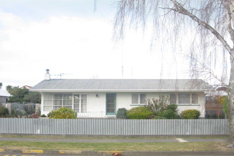 Photo of property in 48 Bright Crescent, Maraenui, Napier, 4110