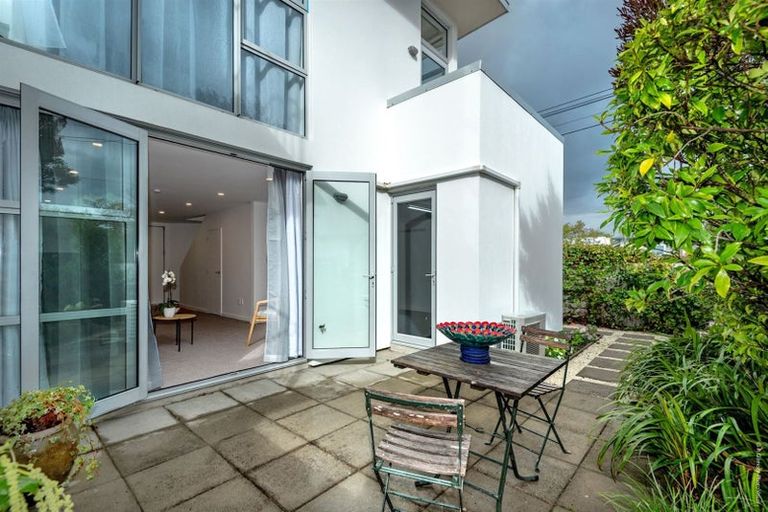 Photo of property in 4/44 Packe Street, Edgeware, Christchurch, 8013