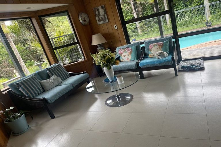 Photo of property in 287 Glenvar Road, Long Bay, Auckland, 0630