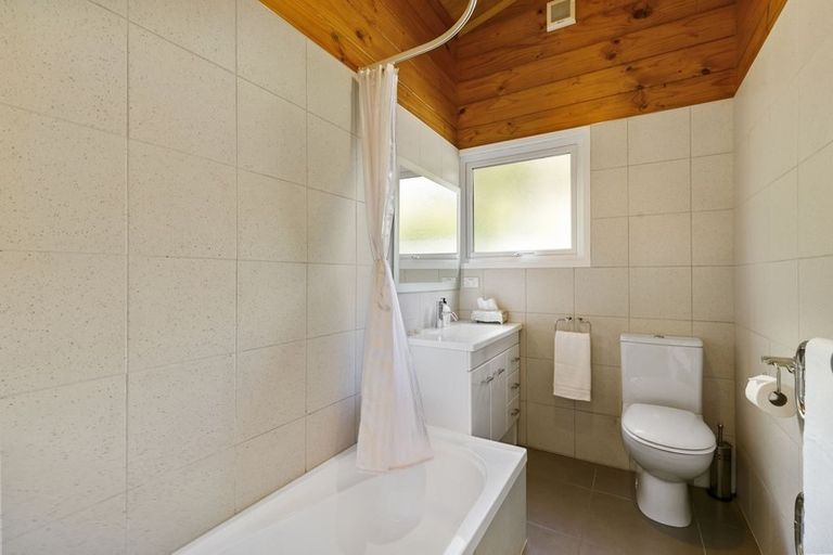 Photo of property in 59 Waitohu Road, York Bay, Lower Hutt, 5013