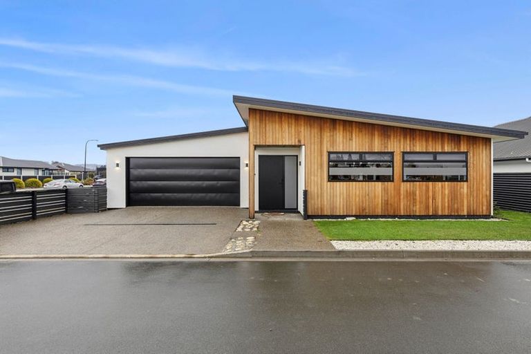 Photo of property in 12 Tana Pukekohatu Avenue, Motueka, 7120