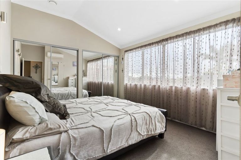 Photo of property in 1/62 Sorrel Crescent, Bucklands Beach, Auckland, 2012