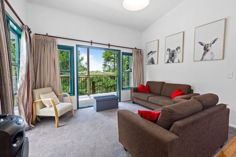 Photo of property in 130 Opanuku Road, Henderson Valley, Auckland, 0612