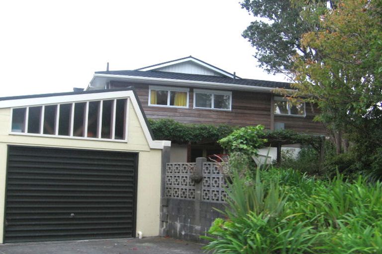 Photo of property in 3 Lynmouth Avenue, Karori, Wellington, 6012