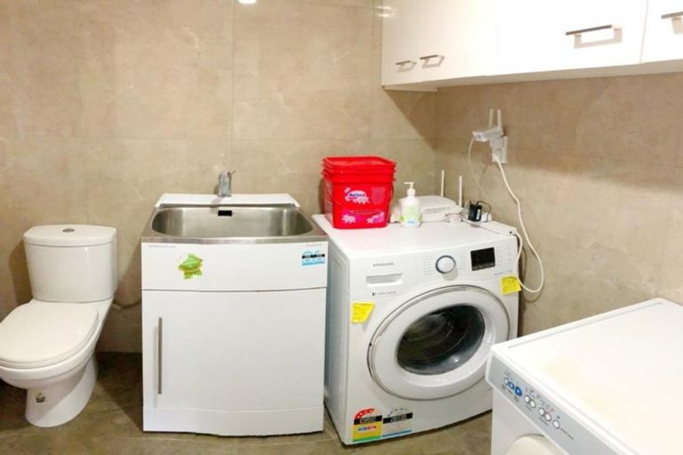 Photo of property in 397 Lake Road, Takapuna, Auckland, 0622