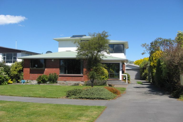 Photo of property in 29 Barnes Road, Redwood, Christchurch, 8051