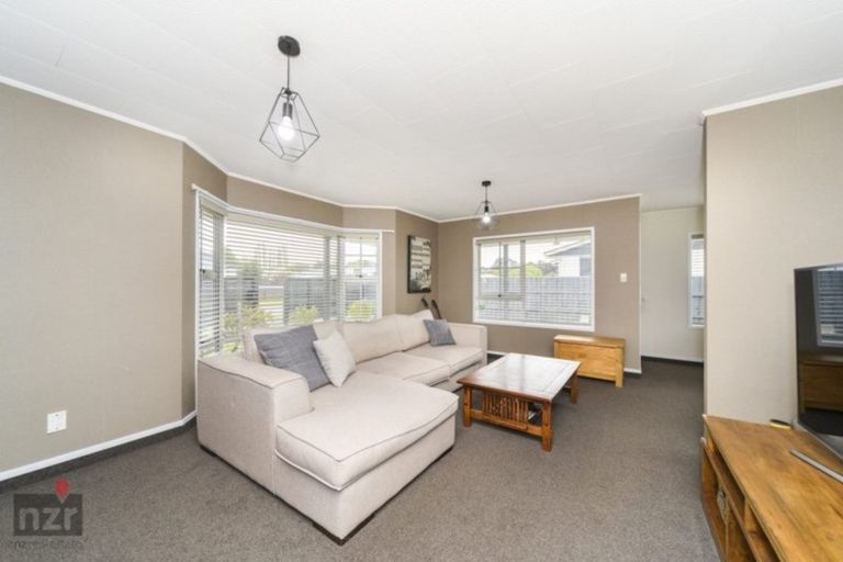 Photo of property in 32 Ferndale Place, Feilding, 4702
