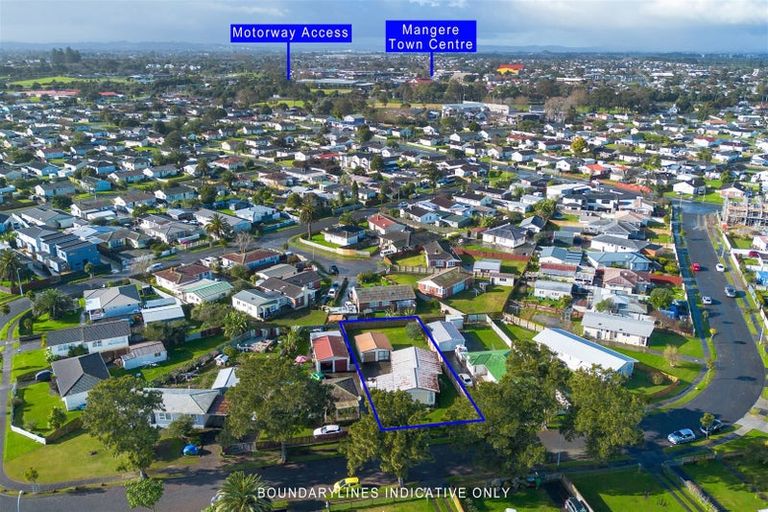Photo of property in 21 Convair Crescent, Mangere, Auckland, 2022