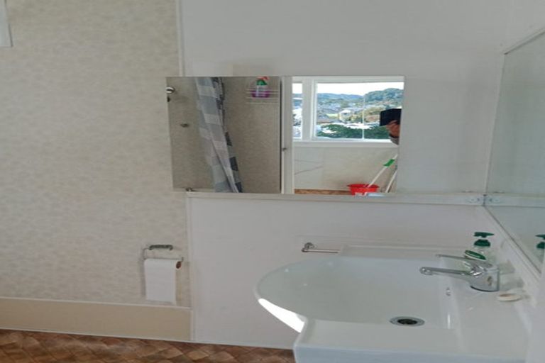 Photo of property in 5 Claremont Grove, Mount Victoria, Wellington, 6011