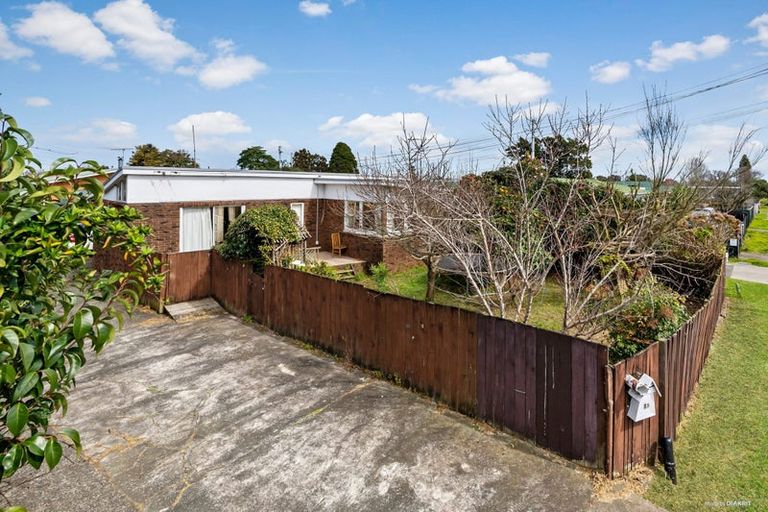 Photo of property in 15 Station Road, Takanini, 2112