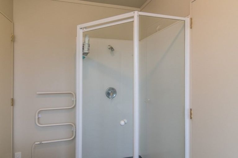 Photo of property in 105 Makarini Street, Paraparaumu, 5032