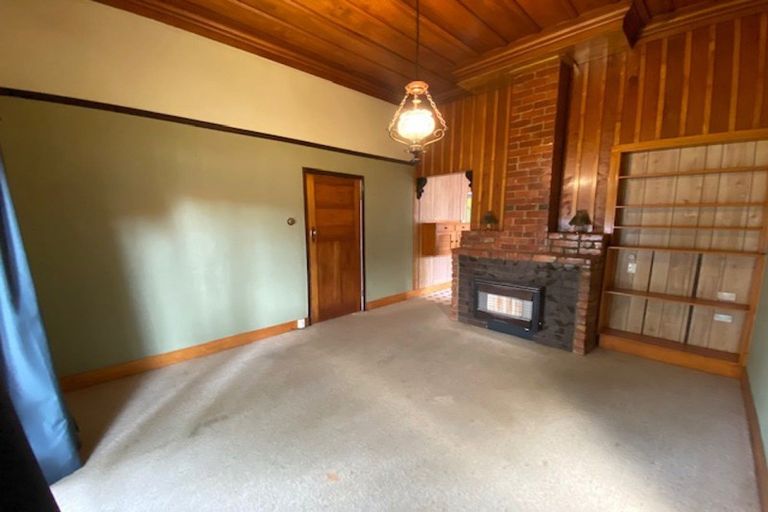 Photo of property in 27 Dahlia Street, Palmerston North, 4410