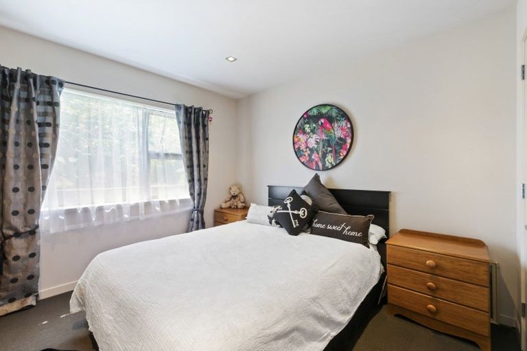 Photo of property in 36 Kawiu Road, Levin, 5510