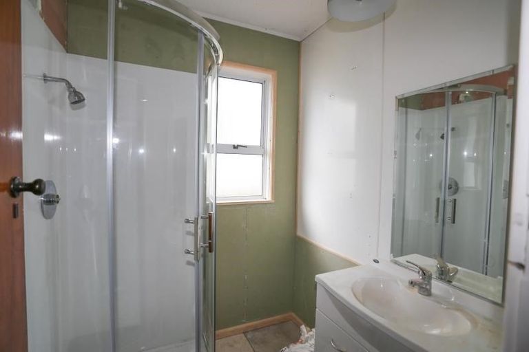 Photo of property in 48 Balgay Street, Upper Riccarton, Christchurch, 8041