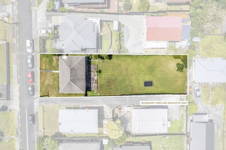 Photo of property in 3 Adriatic Avenue, Henderson, Auckland, 0612