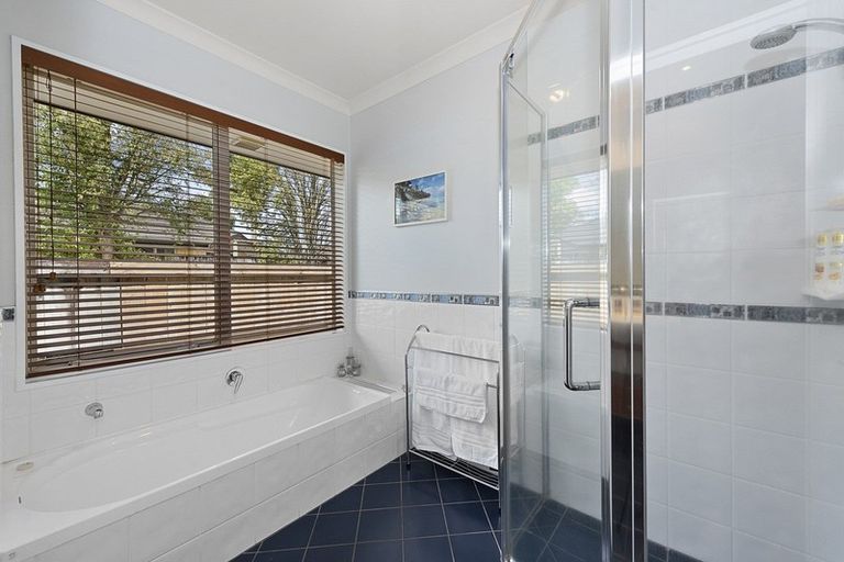 Photo of property in 8 Ravenscourt Place, Huntington, Hamilton, 3210