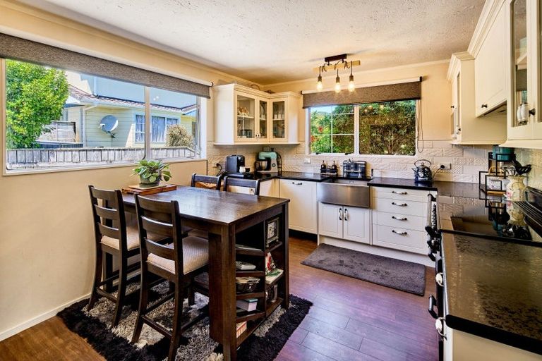 Photo of property in 33 Maclaren Street, Maymorn, Upper Hutt, 5018