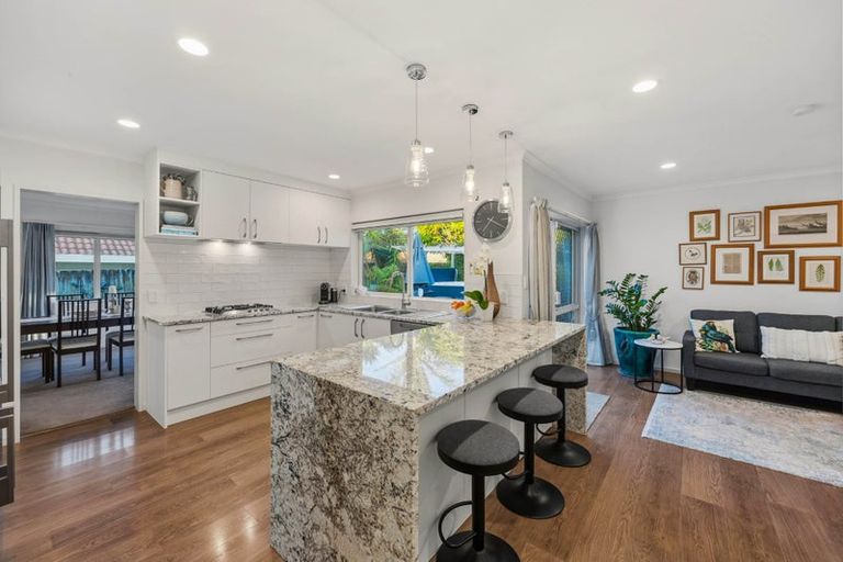 Photo of property in 136 Kilkenny Drive, East Tamaki Heights, Auckland, 2016