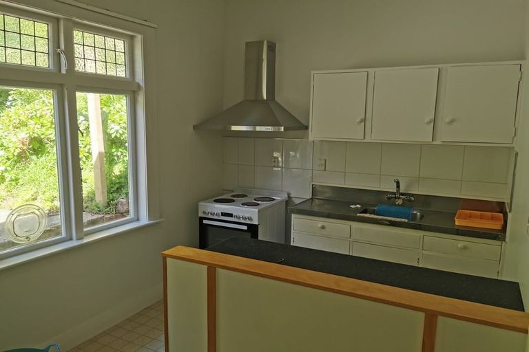 Photo of property in 2/37 Wilton Road, Wadestown, Wellington, 6012