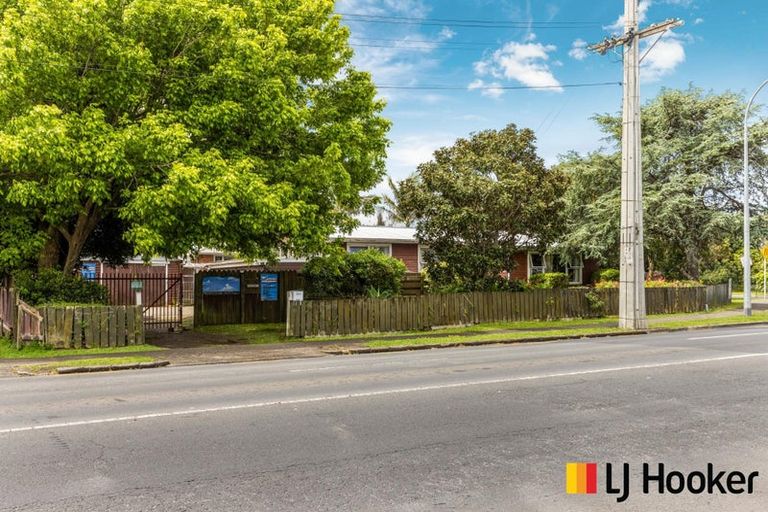 Photo of property in 200 Robertson Road, Mangere East, Auckland, 2024