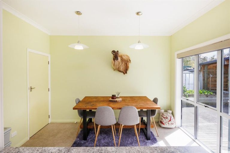 Photo of property in 10 William Street, Marton, 4710