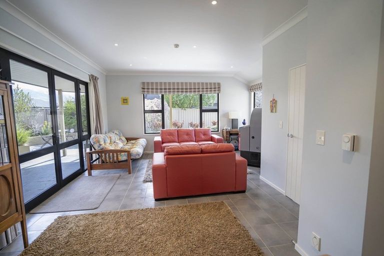 Photo of property in 28 Pisa Moorings Road, Mount Pisa, Cromwell, 9383