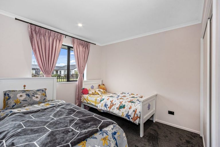 Photo of property in 53 Selfe Crescent, Burwood, Christchurch, 8083