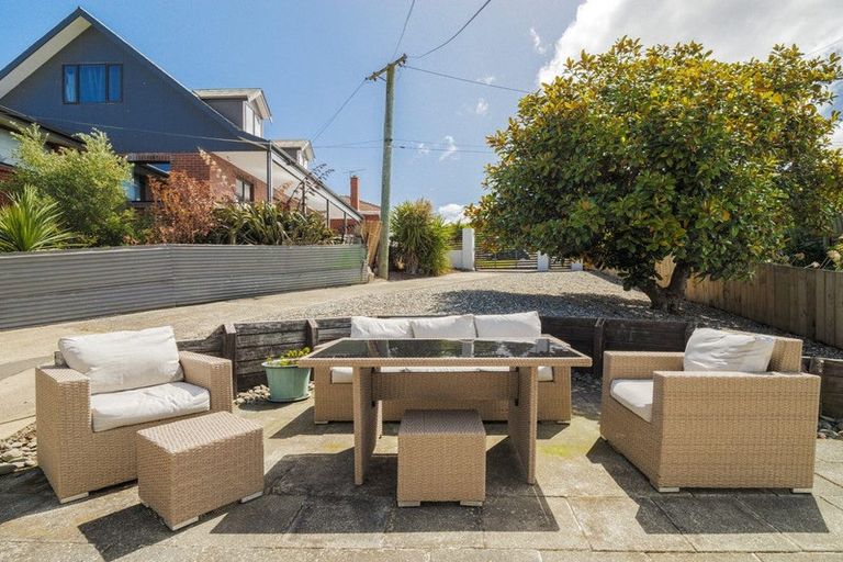 Photo of property in 2 Renfrew Street, Balaclava, Dunedin, 9011