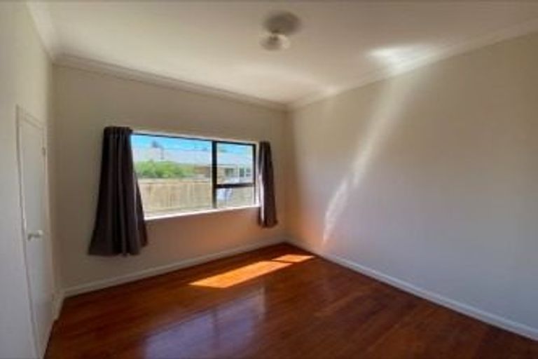 Photo of property in 48 Galloway Street, Hamilton East, Hamilton, 3216