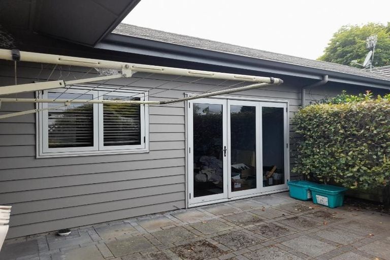 Photo of property in 23 Parata Street, Two Mile Bay, Taupo, 3330