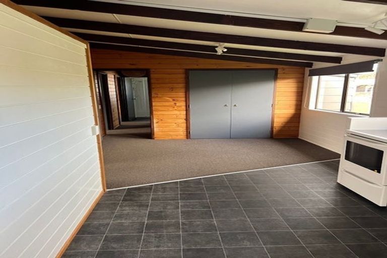 Photo of property in 28 Richardson Street, Woodville, 4920